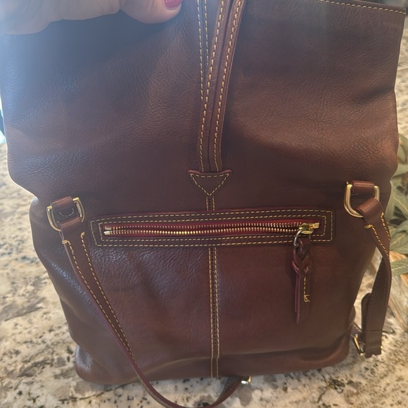 Dooney & Bourke Florentine Toggle Medium Crossbody Gently Used Condition - Picture 3 of 7